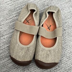 Women’s Mary Jane Shoes